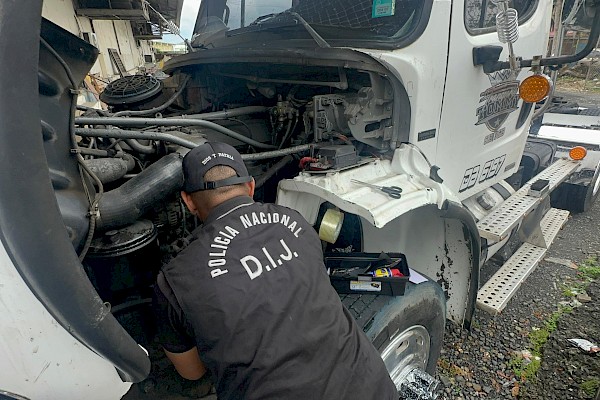 DIJ recupera camión propiedad del estado que iba ser inscrito con documentos alterados