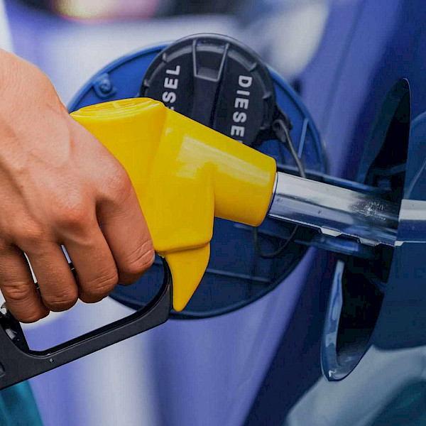 Nuevamente sube el precio de los combustibles