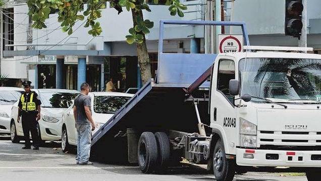 ATTT autoriza a 115 empresas de grúas para operar de 2018 a 2020