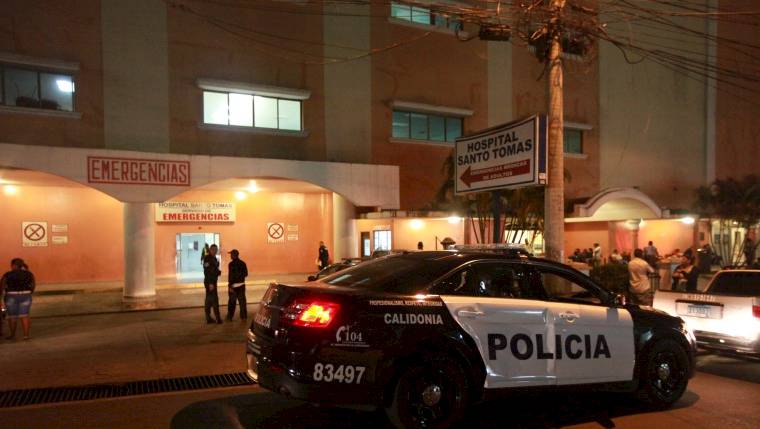 Joven es herido de gravedad en asalto a un busito en San Miguelito