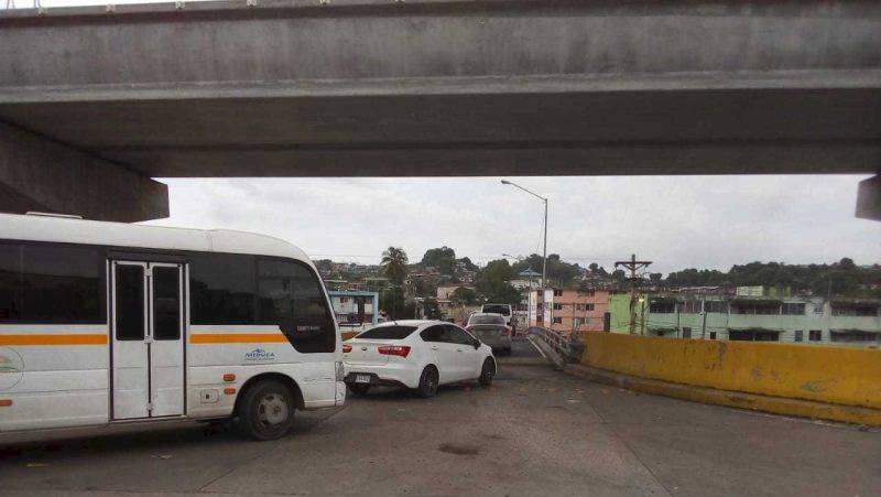 MOP reabre puente de Paraíso tras reparación, prohíbe paso de equipo pesado