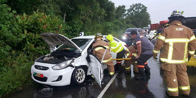 Tres heridos por fuerte colisión en Chiriquí