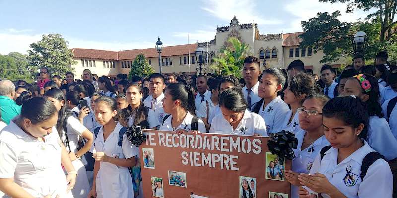 Piden justicia por muerte de estudiante Normalista en accidente