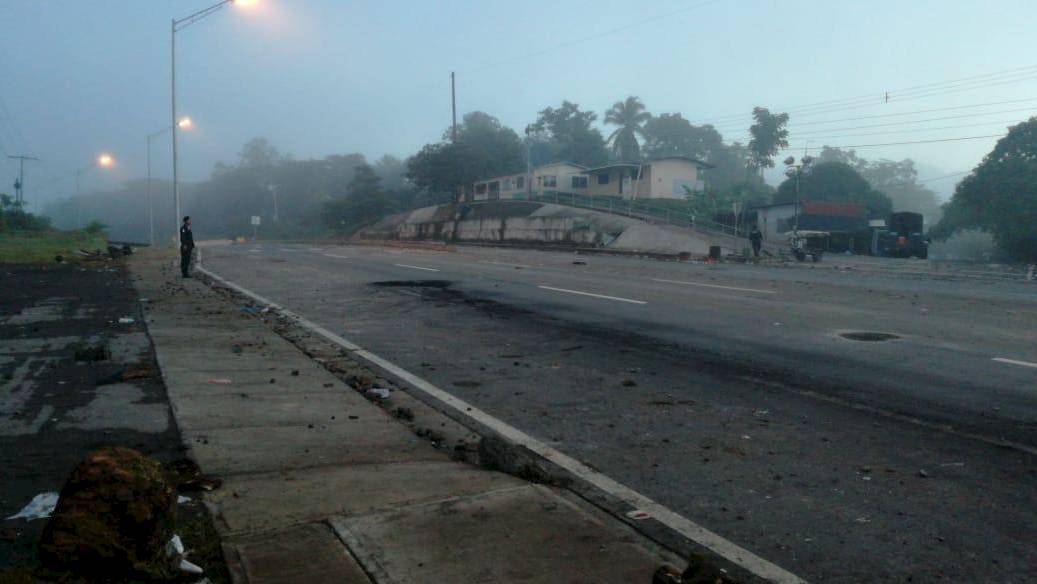 Cierre de la vía Interamericana en Chiriquí, comunidades piden carreteras