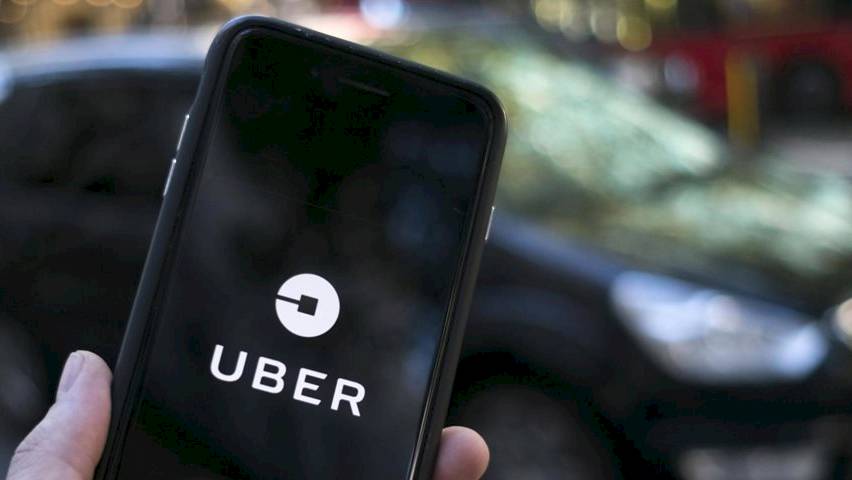 Conductor de Uber es atacado por delincuentes