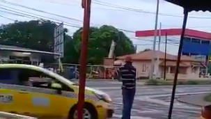 Vídeo muestra momento en que un adulto mayor es arrollado