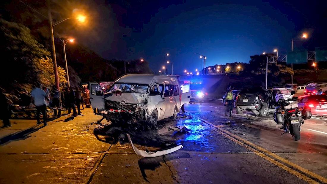 Decenas de heridos en accidente en el puente de Las Américas