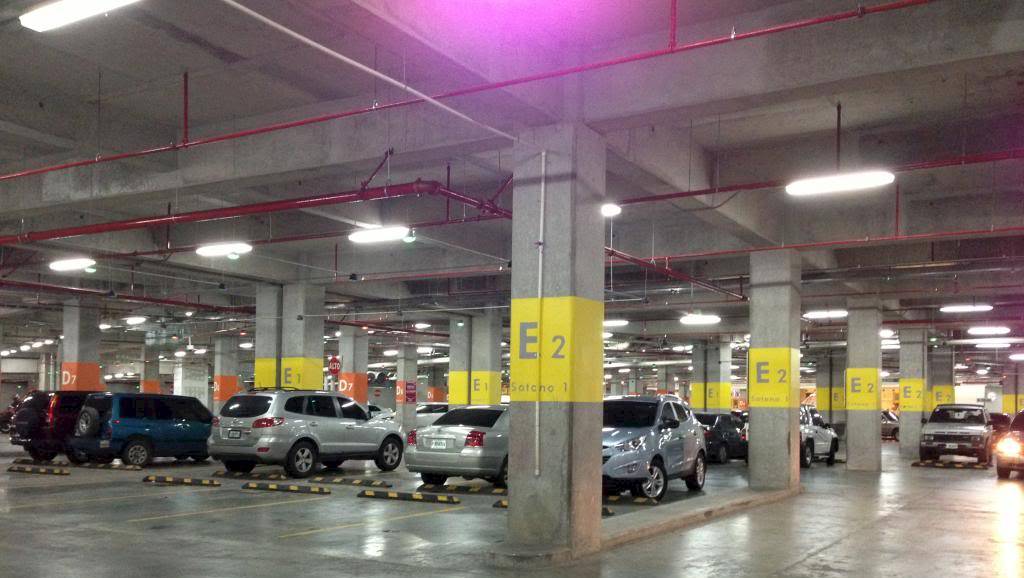 Pleno de la CSJ declara inconstitucional artículos que obligaban a comerciantes otorgar estacionamientos gratis