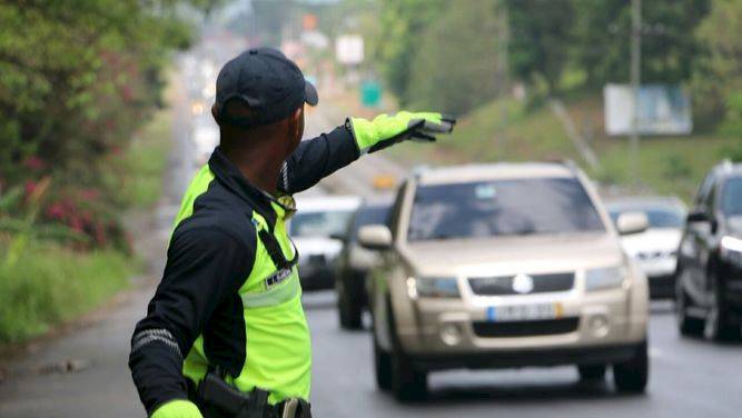 Inversión de carriles en dirección de al interior