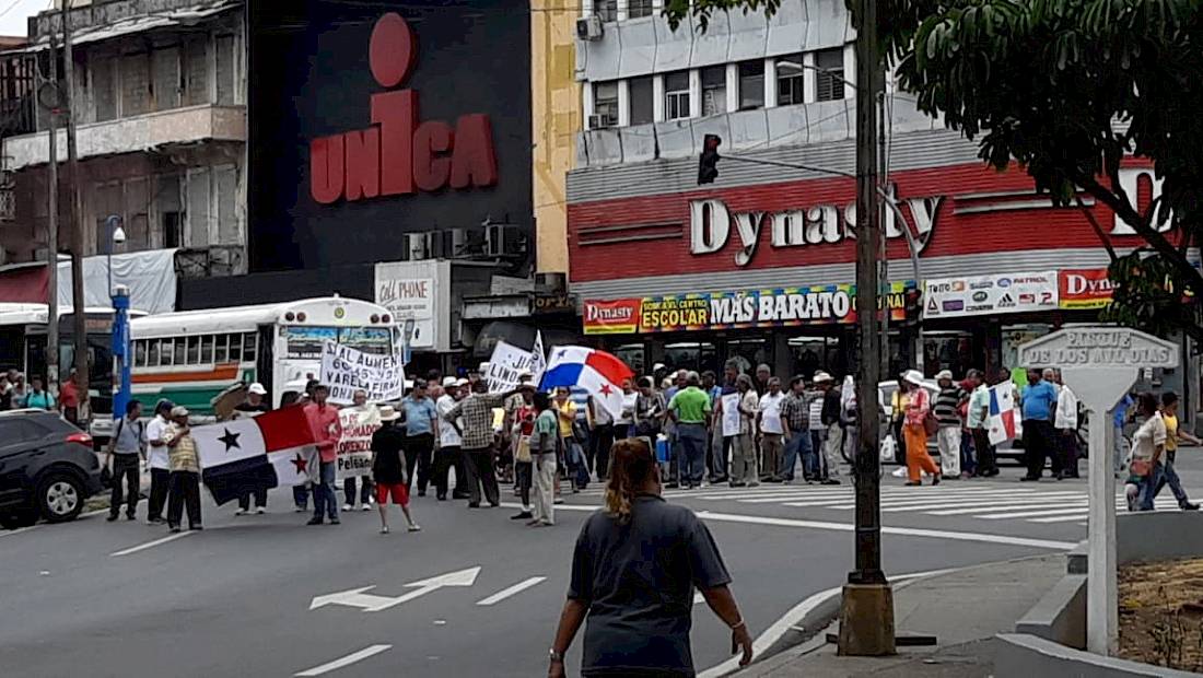 Cierres, vuelcos y colisiones hoy viernes