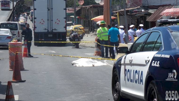 Un muerto, caídas de árboles y más entre las incidencias viales