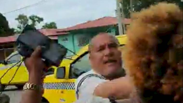 Imputan cargos por violencia de género al taxista que agredió a una mujer