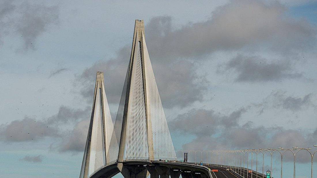 Inauguran el Puente Atlántico