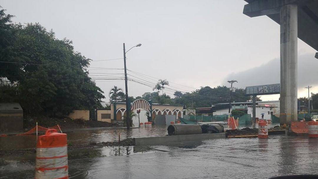 Vías bajo el agua