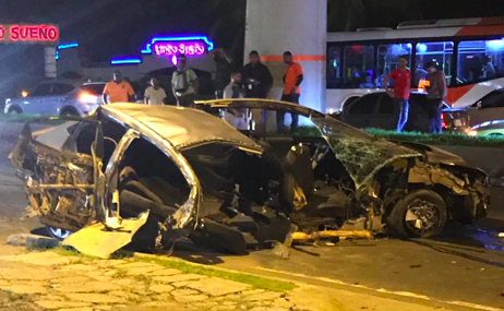 Dos víctimas fatales por accidente en la avenida Domingo Díaz