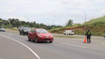 Al menos 32 mil vehículos se desplazaron al interior del país