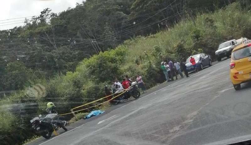 Ciclista muere atropellado en Colón