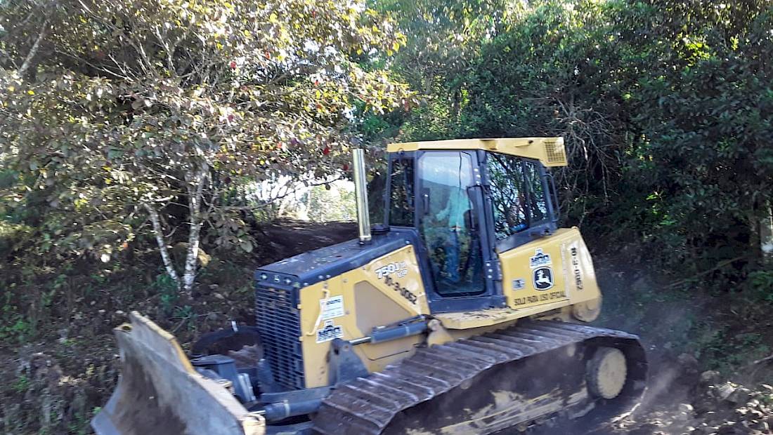 Inician trabajos de mantenimiento en camino de producción en Santa Rosa-Bugaba