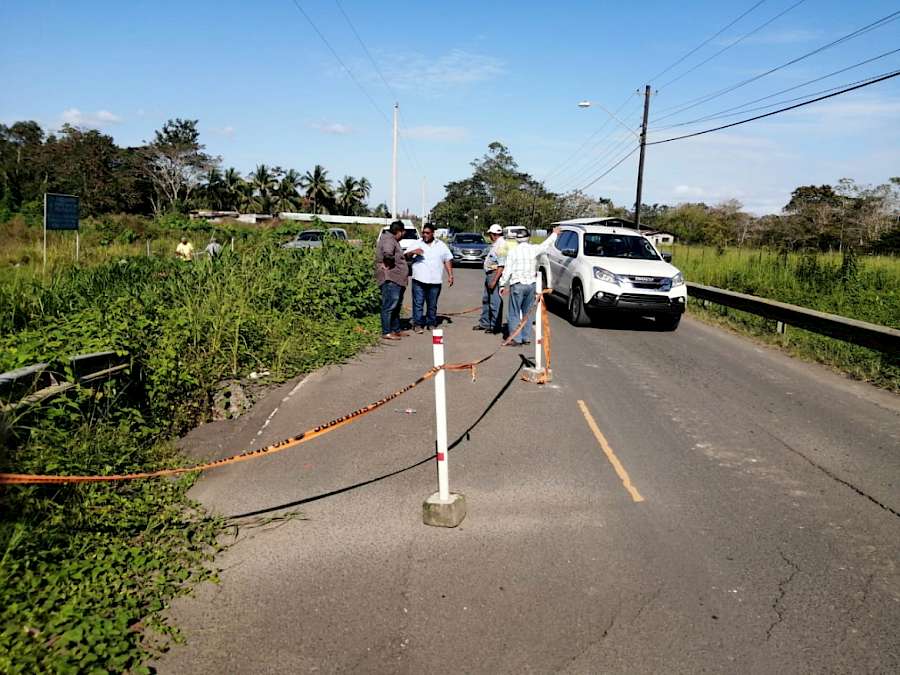 El MOP brinda asistencia ante colapso de vía en Bocas del Toro