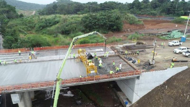 Cierre de vía desde el sector de Cocolí hasta el distrito de Arraiján
