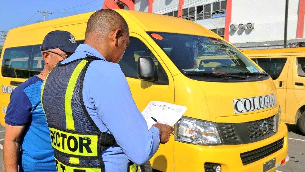 Periodo de inspección de buses colegiales inicia este 10 de febrero