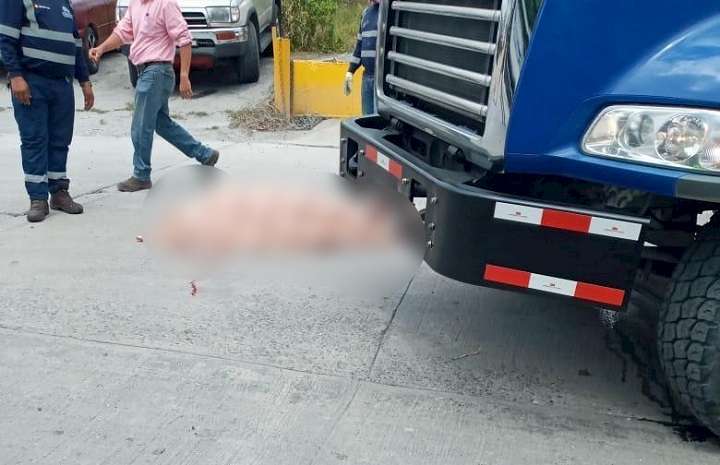 Ciclista muere atropellado por un camión en Tocumen