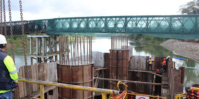 El puente binacional Sixaola entró en su etapa final