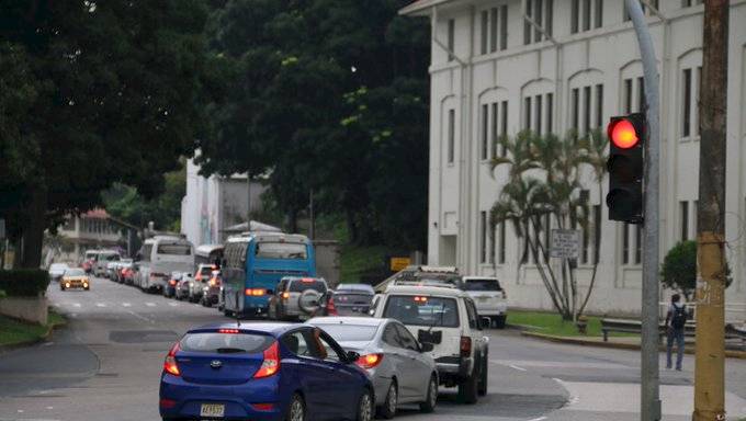 ATTT concede prórroga hasta el 30 de abril para las licencias de conducir que vencen en marzo