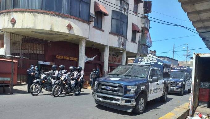 Un total de 114 detenidos en toque de queda