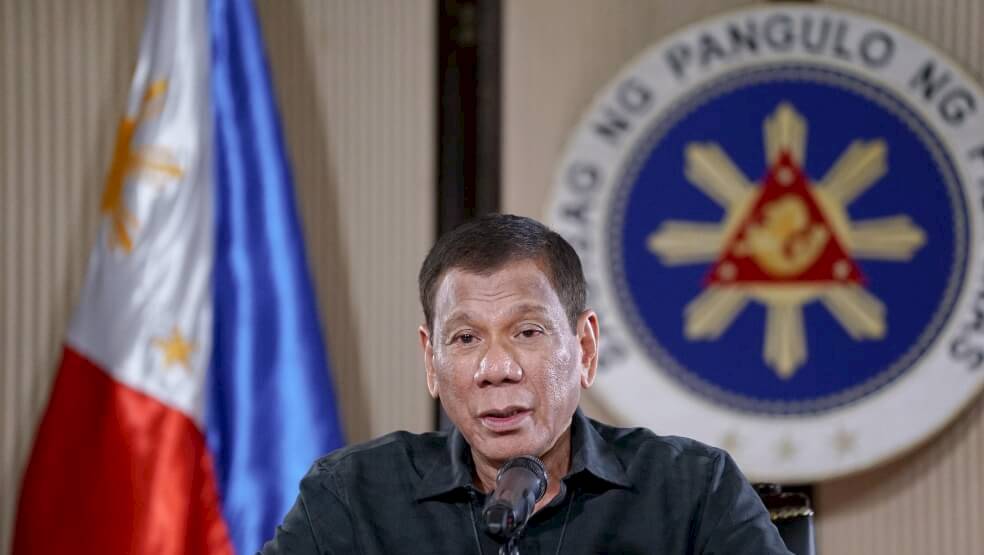 Presidente de Filipinas ordena matar a los que violen cuarentena