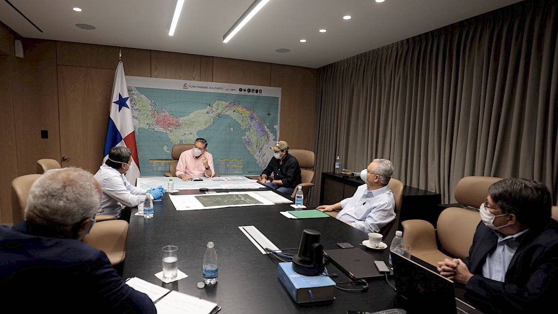 Presidente Cortizo Cohen se reúne con directivos del IDAAN