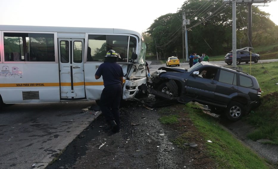 Accidente en Hato Montaña deja un muerto y tres heridos | Tráfico ...