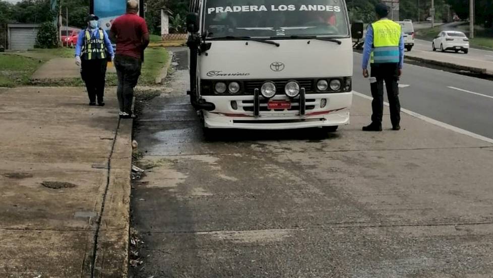 Operativo de cumplimiento por COVID en transporte público de pasajeros