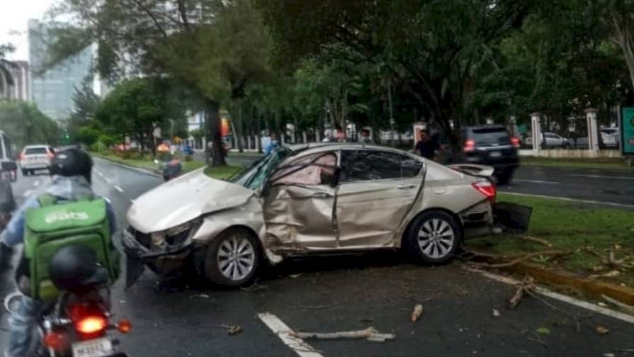 Un herido es el saldo de un accidente en Avenida Balboa