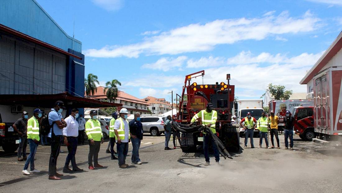 Camiones “tapahuecos” saldrán a las calles capitalinas