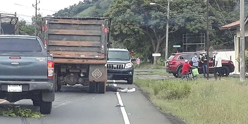 Hombre se lanza frente a un camión y pierde la vida en Chiriquí
