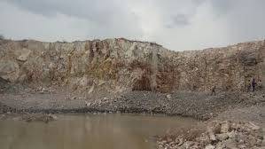Trabajos de voladuras en la cantera de Los Uveros en Coclé