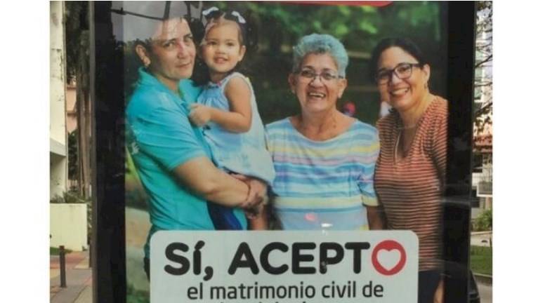 Alcaldía de Panamá remueve la campaña "Sí Acepto" de las vías públicas