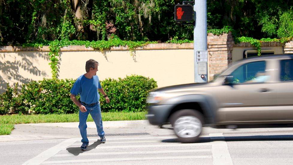 Delito por atropello será penado con 8 a 5 años de prisión