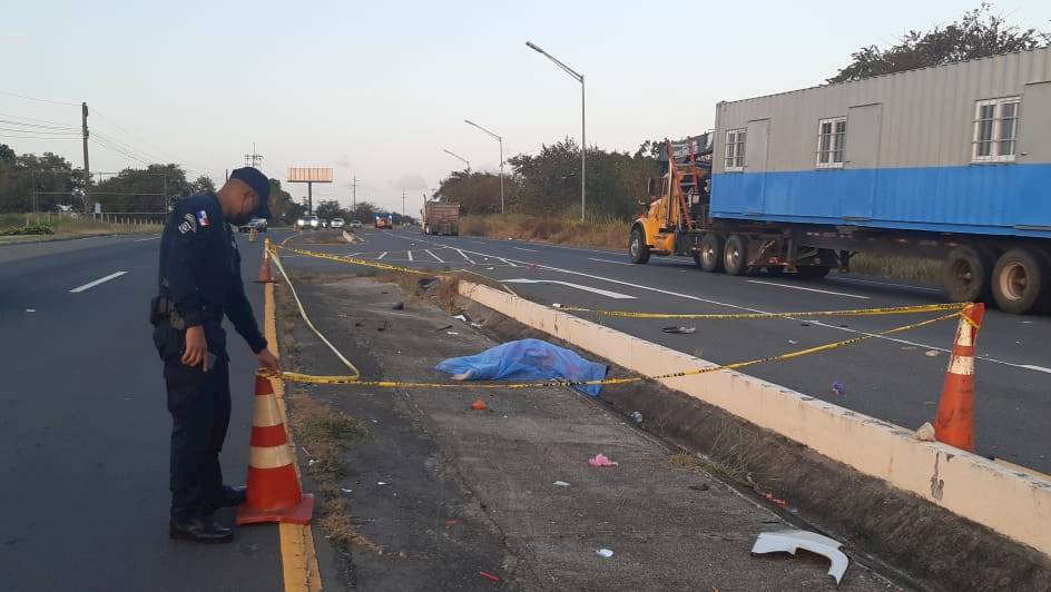 Mujer muere arrollada en el distrito de San Carlos