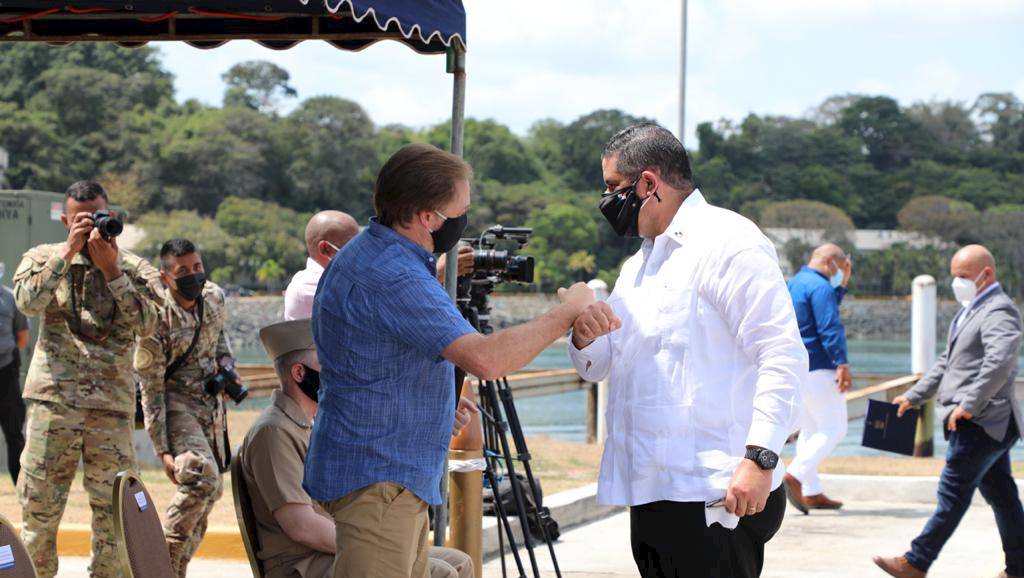 EE.UU. y Panamá firman acuerdo para capacitar y dar equipo a estamentos de seguridad