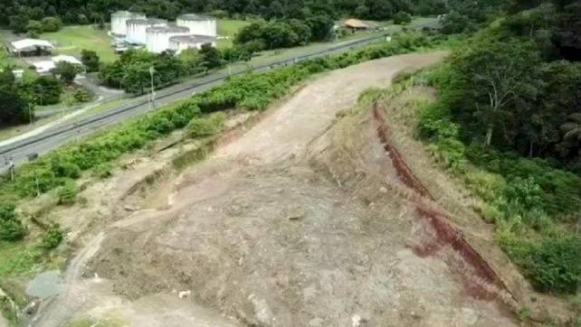 Trabajos de voladura en la vía Panamericana en Loma Cová el 18 de marzo