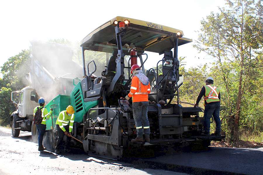 Obras Públicas aspira generar unos 20 mil empleos afirma el ministro Rafael Sabonge