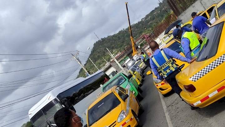 Taxistas a las calles por circulación de par y non