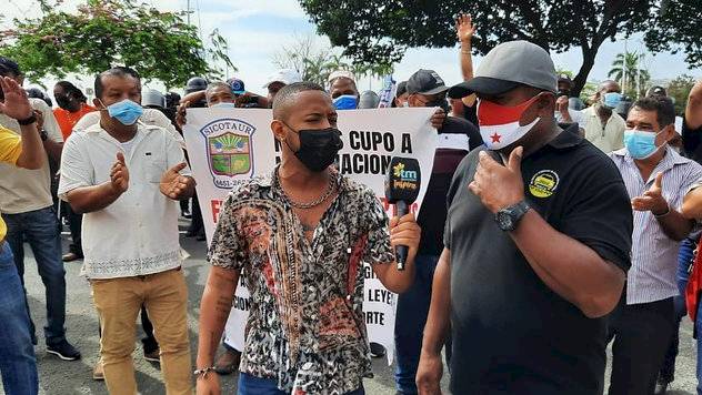 Viernes de caos, taxistas a las calles en Panamá, Colón y Panamá Oeste
