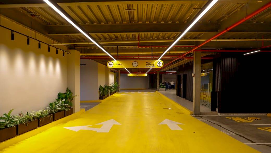 Alcaldía de Panamá inaugura edificio de 5 niveles con 415 estacionamientos