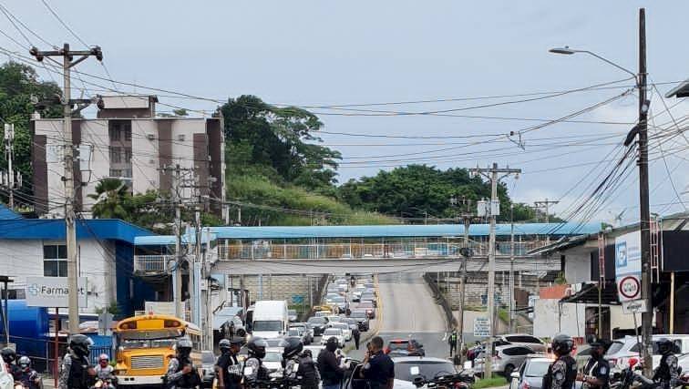 Persecución policial termina con un herido