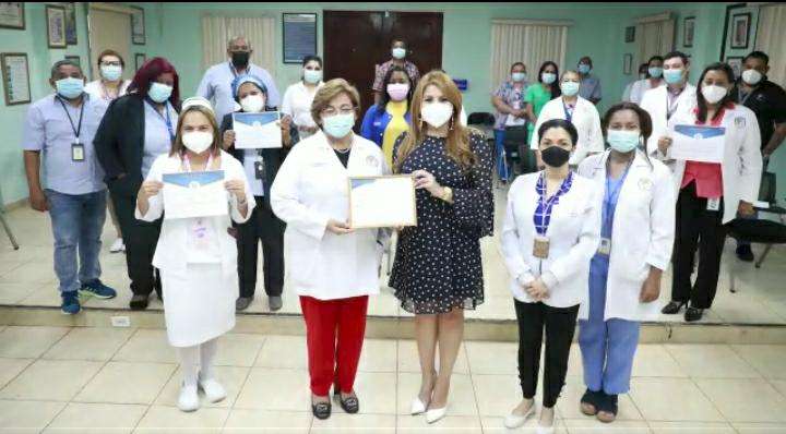 Unos 45,000 funcionarios culminan la Academia Virtual de Ética y Transparencia