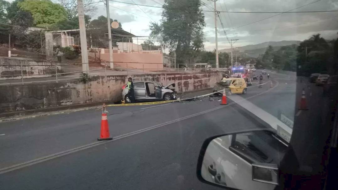 Taxista pierde la vida en accidente en Cabuya