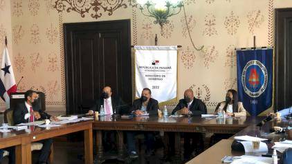 Tercera mesa de diálogo nacional a favor del transporte y de los usuarios.